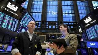 توصيات وول ستريت هذا الأسبوع..رهانات على قطاع التقنية وسعر مستهدف جديد لسهم ميتا